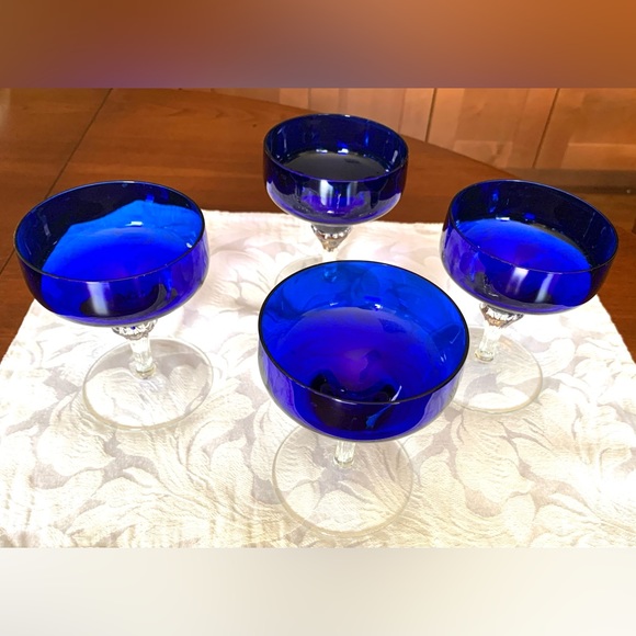 Set of 4 royal blue coctail glasses ice-cream bowls desert glasses with pedestal - Picture 4 of 7